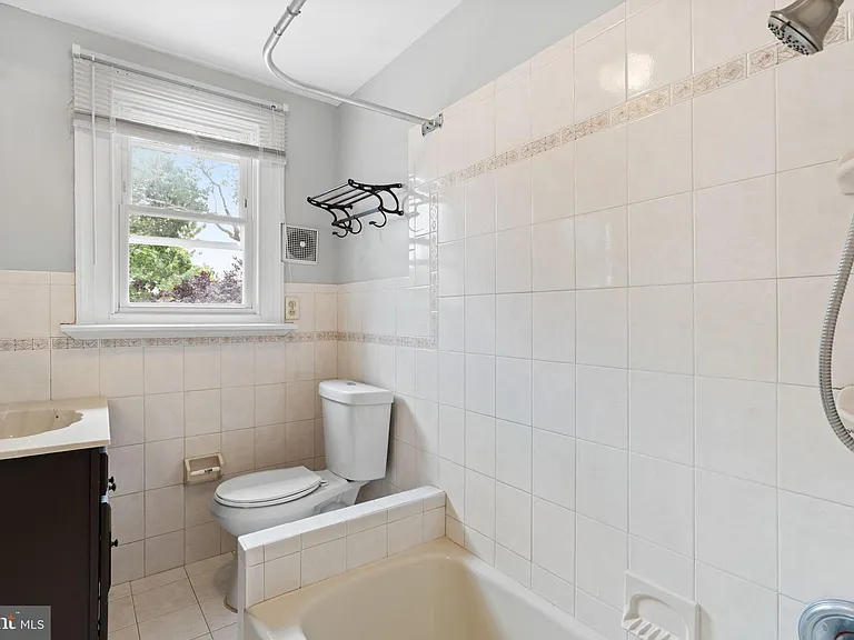 809 Ardmore Ave — Photo 23