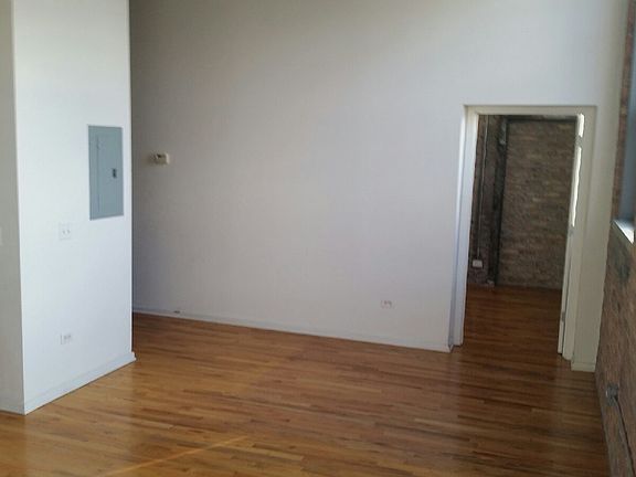 Main Room - Facing 2nd Bedroom