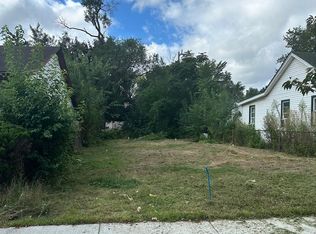 2105 Paris Ave, Lincoln Park, MI 48146