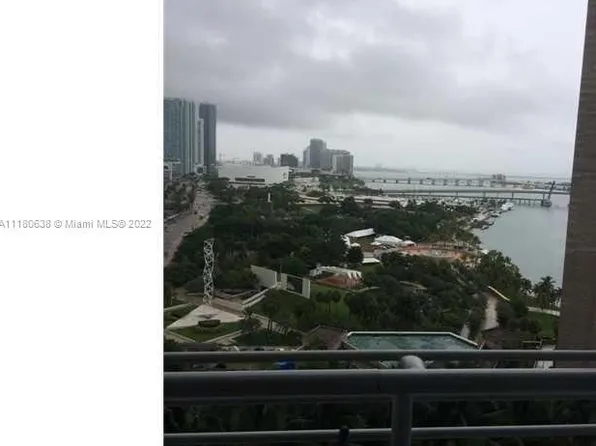 325 Biscayne Blvd #2122, Miami, FL 33130