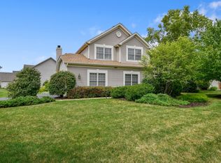 796 Doral Ln, North Aurora, IL 60542