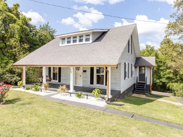 430 Center Ave, Dickson, TN 37055