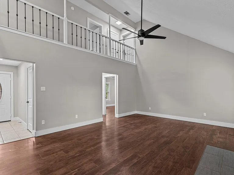 1107 Londonderry Ave — Photo 15