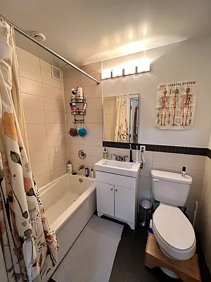 Rented by Mdays Realty | media 16