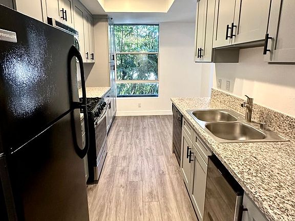 5th image of 8915 Burton Way APT 103