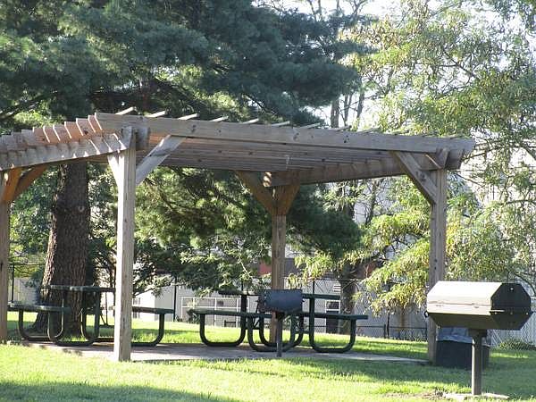 Grilling & Picnic Area