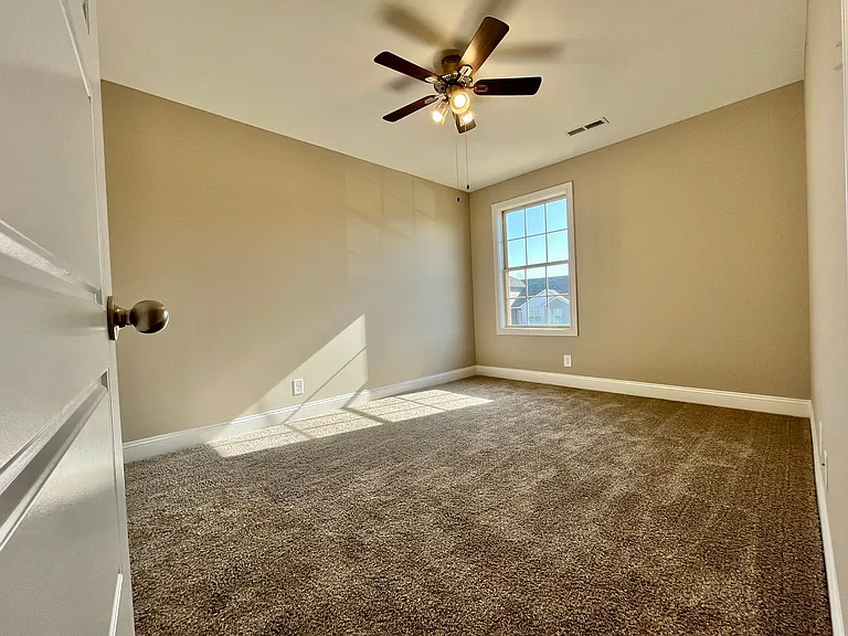 276 Dugger Dr — Photo 23