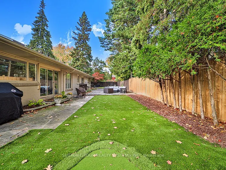 3 Twyford Ct — Photo 35