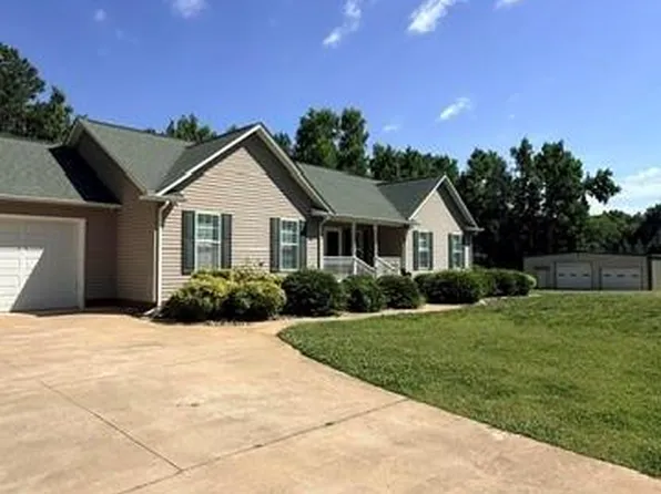 1512 Kinglet Dr, York, SC 29745