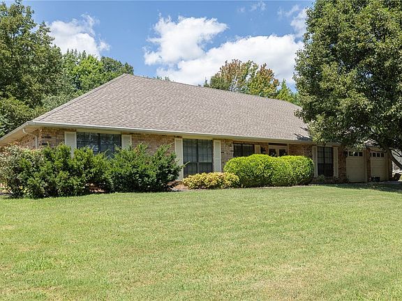 2nd image of 1643 N Arthurs Ct