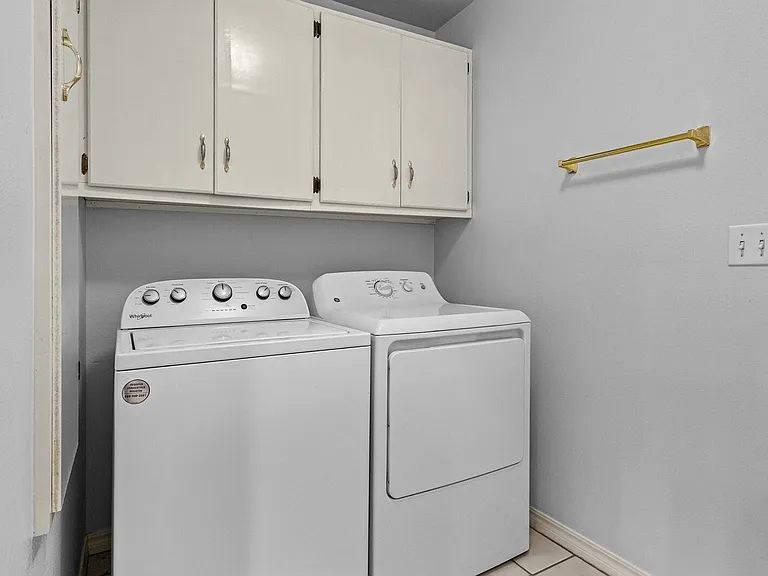 Pointer Lane Duplex — Photo 17