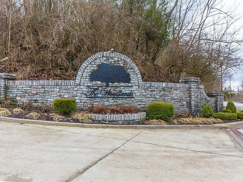 2nd image of 609 Persimmon Ridge Trl