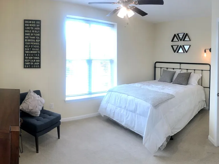 11 Maverick Dr — Photo 44
