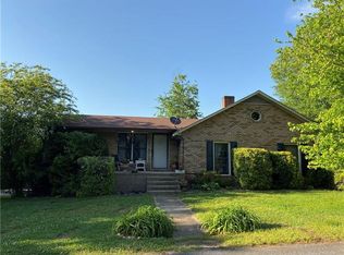 516 7th St SW, Conover, NC 28613