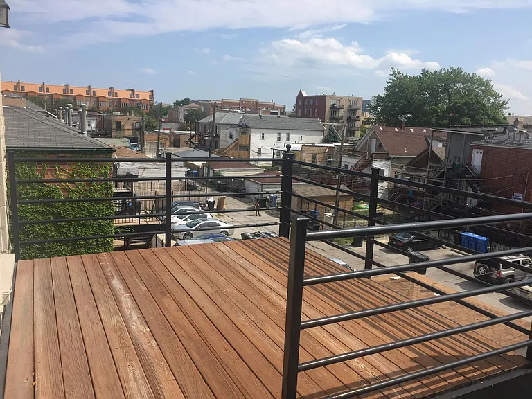 2445 W Polk St #3 — Photo 10