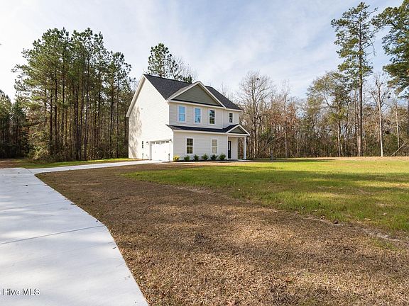 2nd image of 211 Brighttown Road