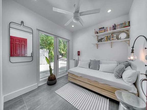 5th image of 4000 Kumquat Ave