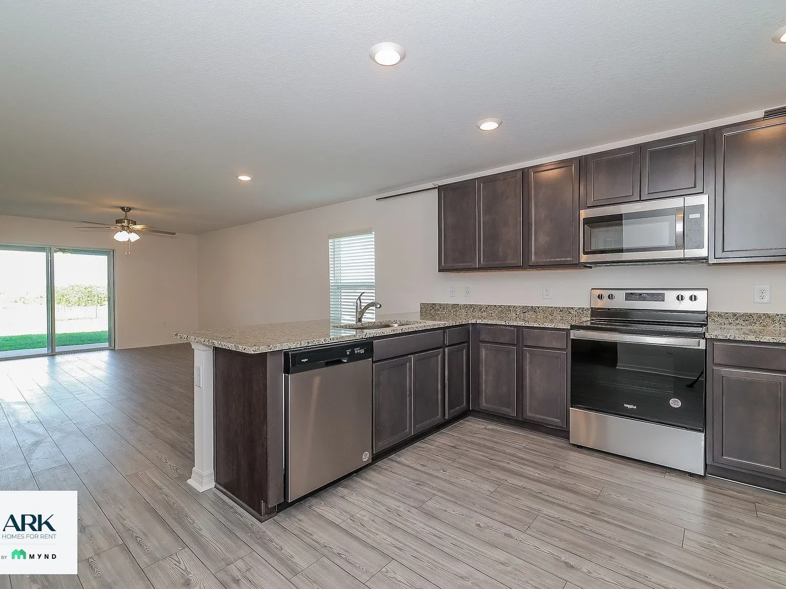 4 bed, 2.0 bath, 1851 sqft, $1,915 — Photo 3