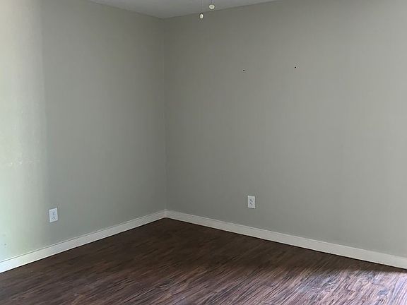 3rd image of 103 W Martin Luther King Blvd #6