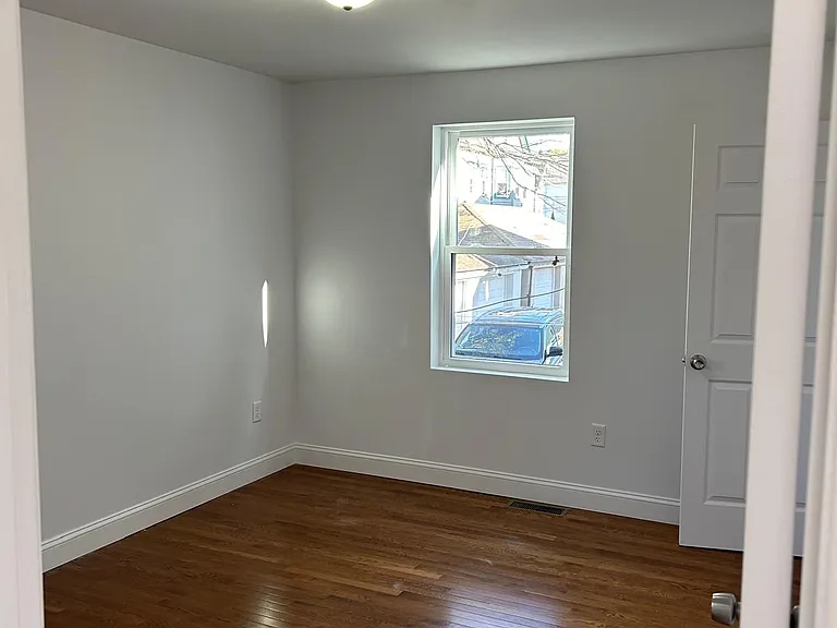 472 Friendship St #B — Photo 24