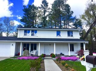 305 Powell Creek Rd, Williams, OR 97544