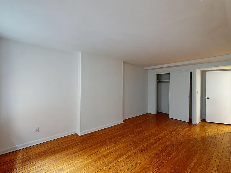 549 Riverside Dr #3S — Photo 15