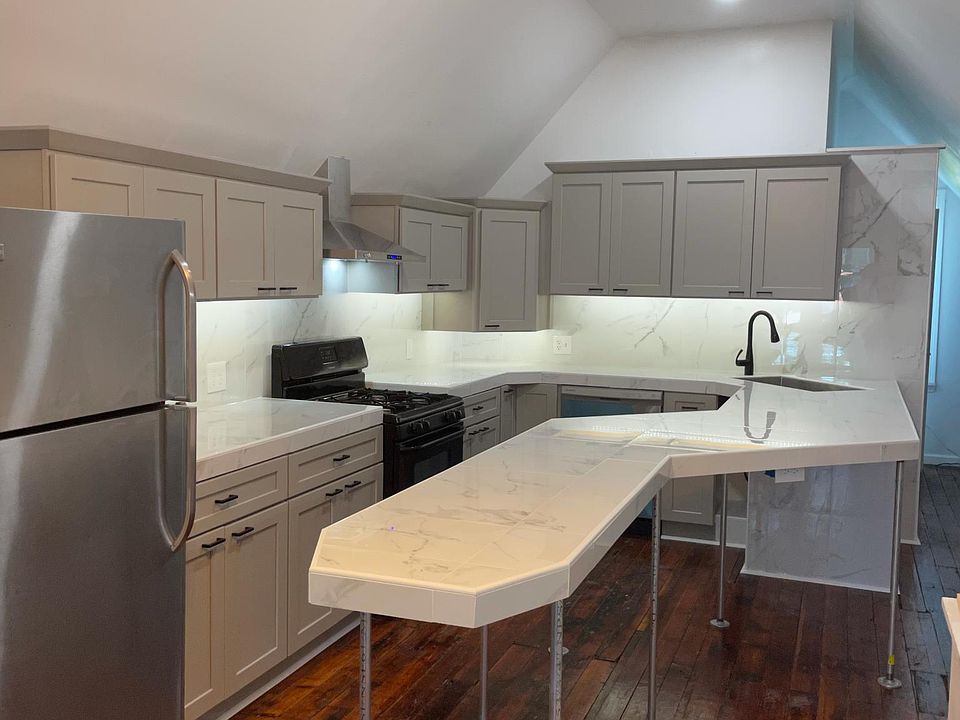 1st image of 31 Glendale Pl #2