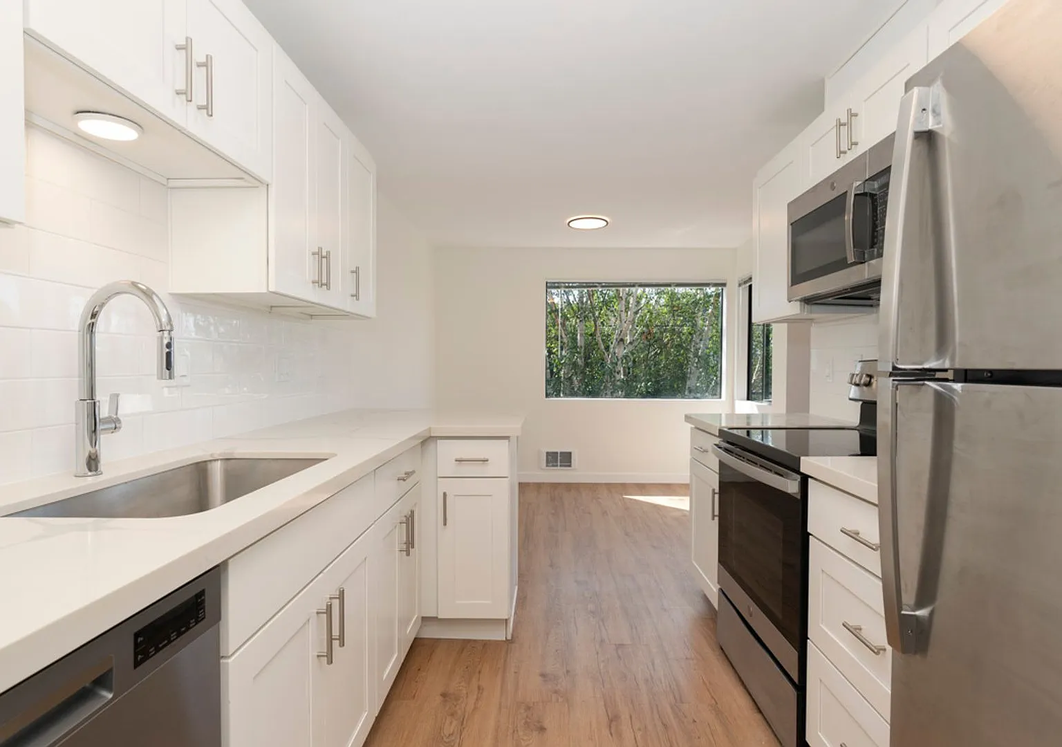 Nordic Heights Apartments — Photo 2