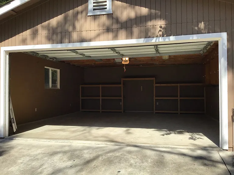 189 S Lincoln St — Photo 15