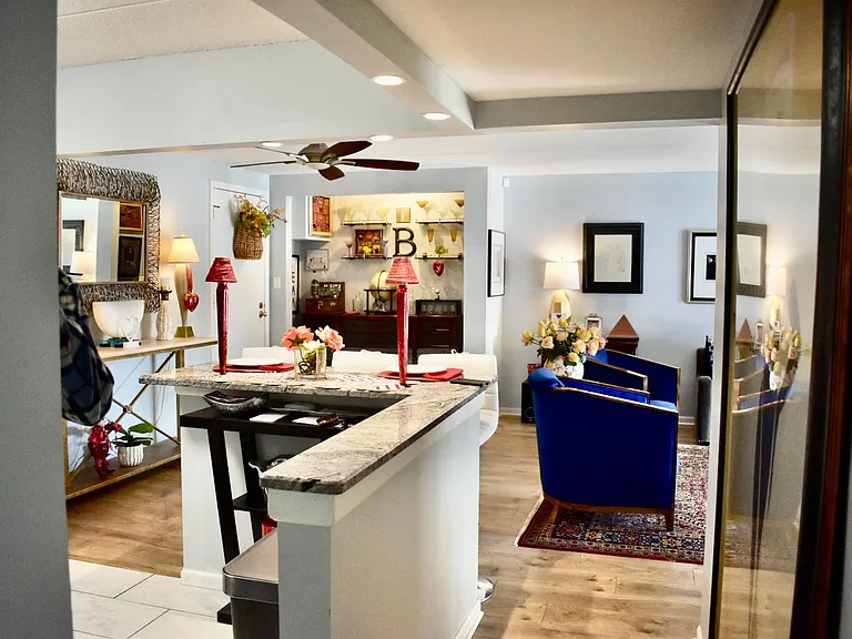 475 N Cass Ave #107 — Photo 11