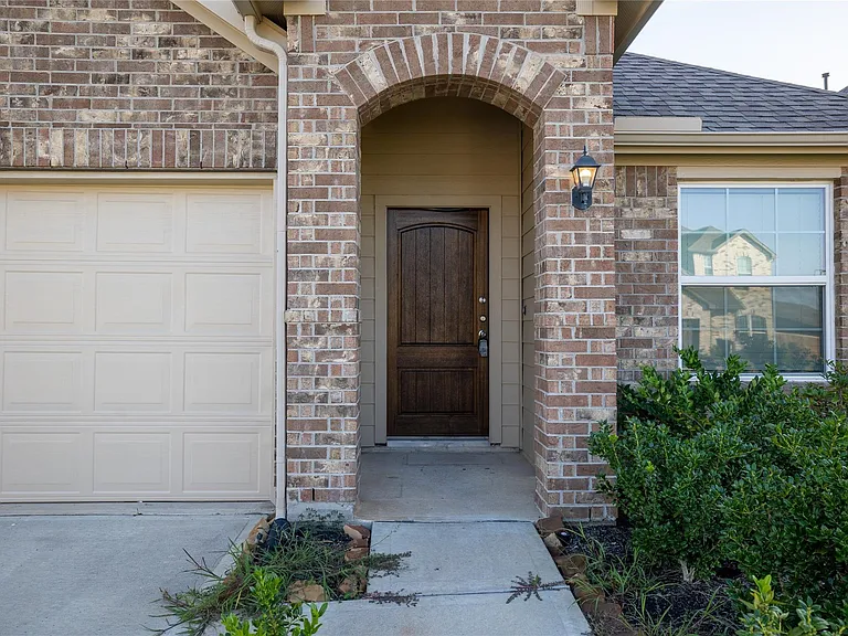 3427 Avary River Ln — Photo 3