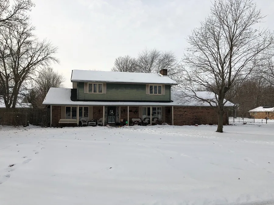 4735 Huff Dr photo 1