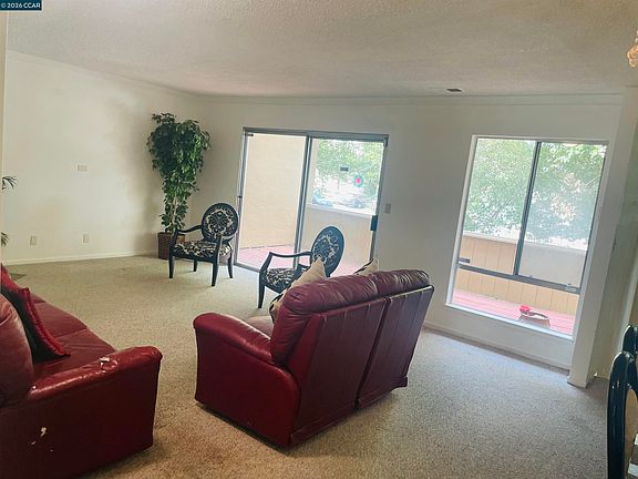 4th image of 2121 Vale Rd APT 15