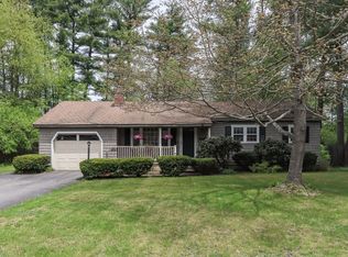 11 Walnut St, Townsend, MA 01469