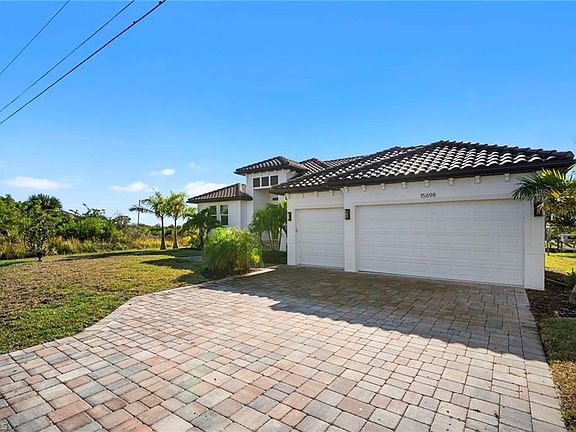3rd image of 15698 Meacham CIR