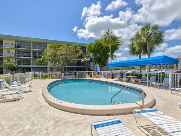 804 SE 7th Street #206, Deerfield Beach, FL 33441