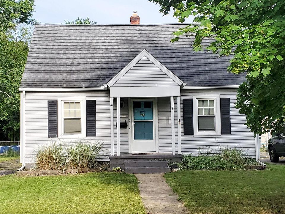 1st image of 41 32nd St N