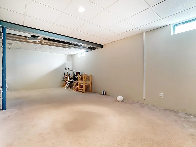 4056 Brookrun Dr — Photo 37