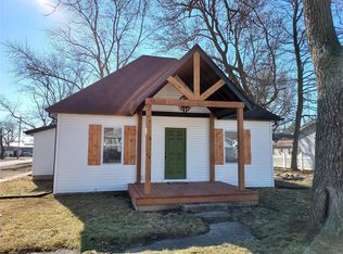 722 Robin St, Greenville, IL