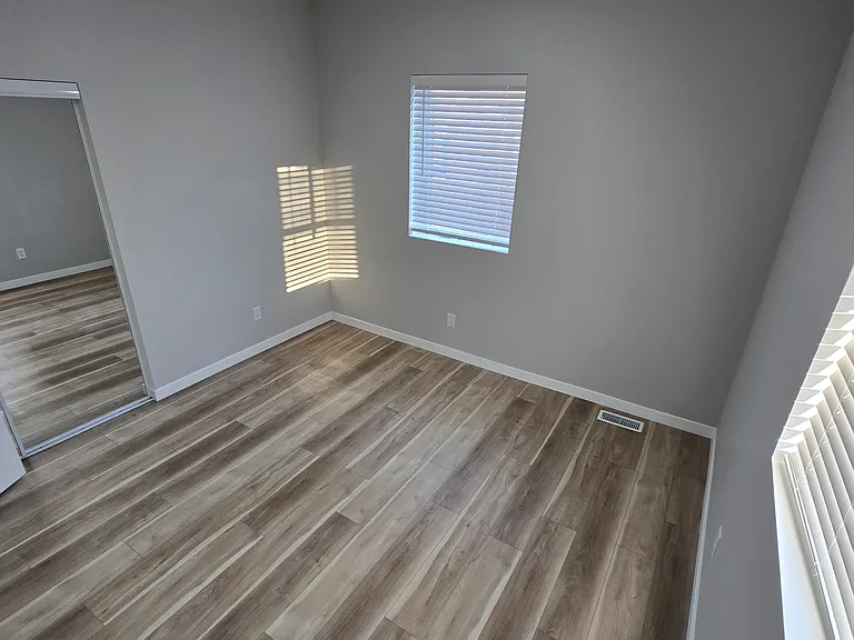 1526 Miami St #5 — Photo 7