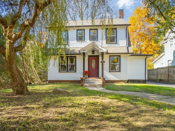 1922 12th St, Cuyahoga Falls, OH 44223