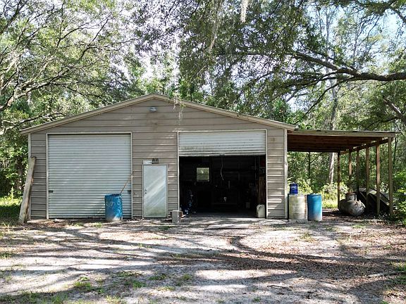 4th image of 224 SW Gallberry Ct