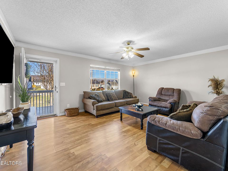 473 Clover Cir, Jacksboro, TN 37757 Zillow