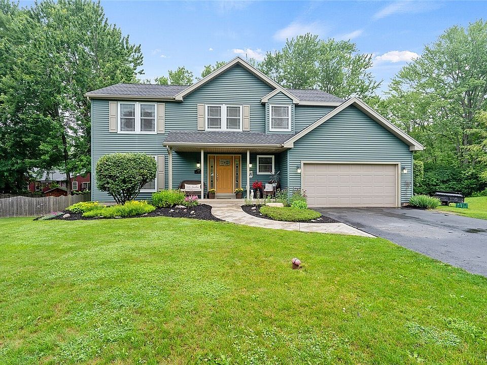 1st image of 109 Bent Tree Ln