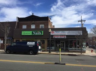 121 Chestnut St, Roselle Park, NJ 07204