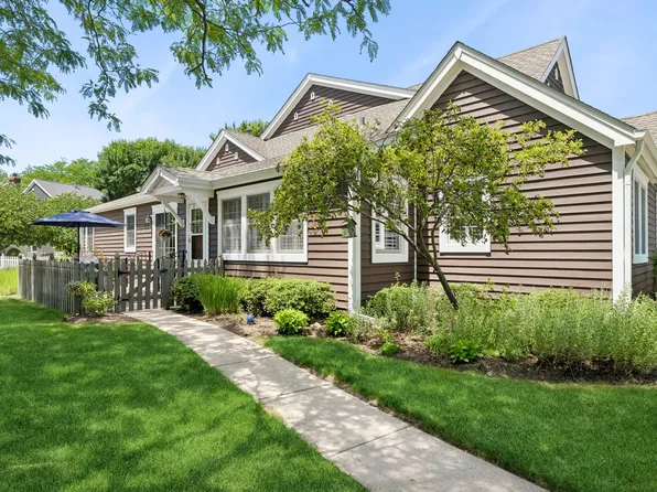955 McKay Cir #955, Grayslake, IL 60030