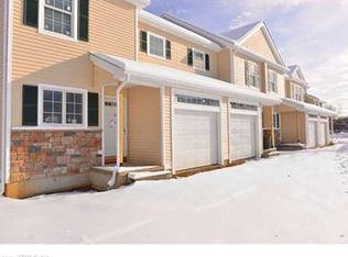 120 Spencer Plain Rd APT 11, Old Saybrook, CT 06475