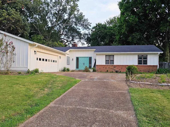 5433 Pipers Gap Dr, Memphis, TN 38134