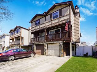 181 Park Dr N, Staten Island, NY 10314