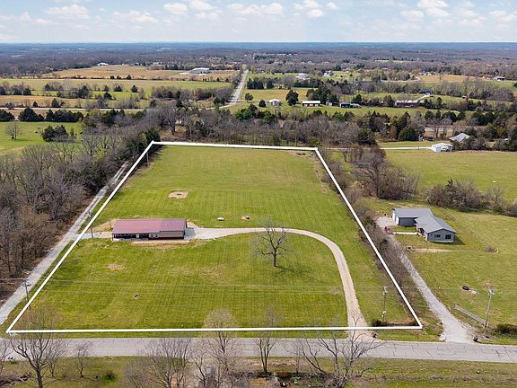 3rd image of 755 Highlandville Road